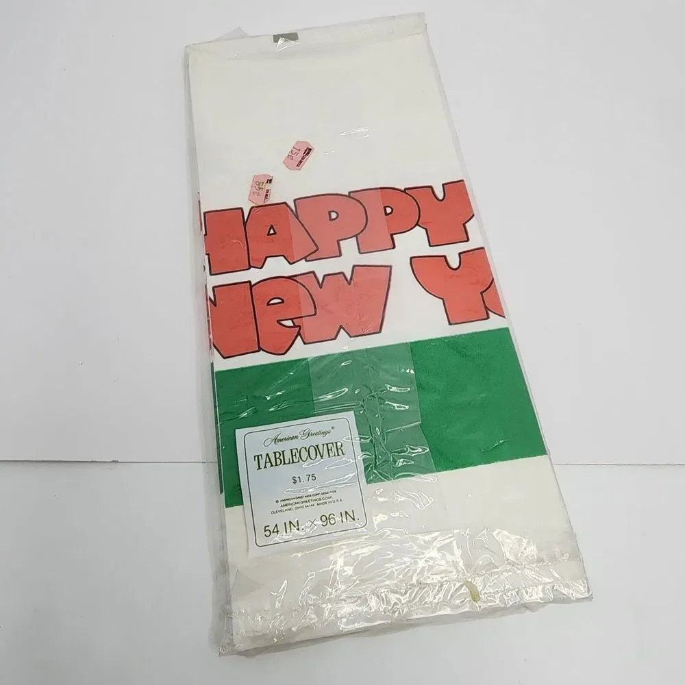 American Greetings Ziggy‎ Happy New Year Table Cover Decor